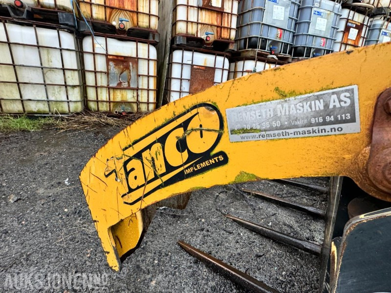 Agricultural machinery 2011 Tanco Rundballedeler I70 - maks rundballe størrelse: B = 1,3 m - Ø 1,35 m: picture 6 Agricultural machinery 2011 Tanco Rundballedeler I70 - maks rundballe størrelse: B = 1,3 m - Ø 1,35 m: picture 6