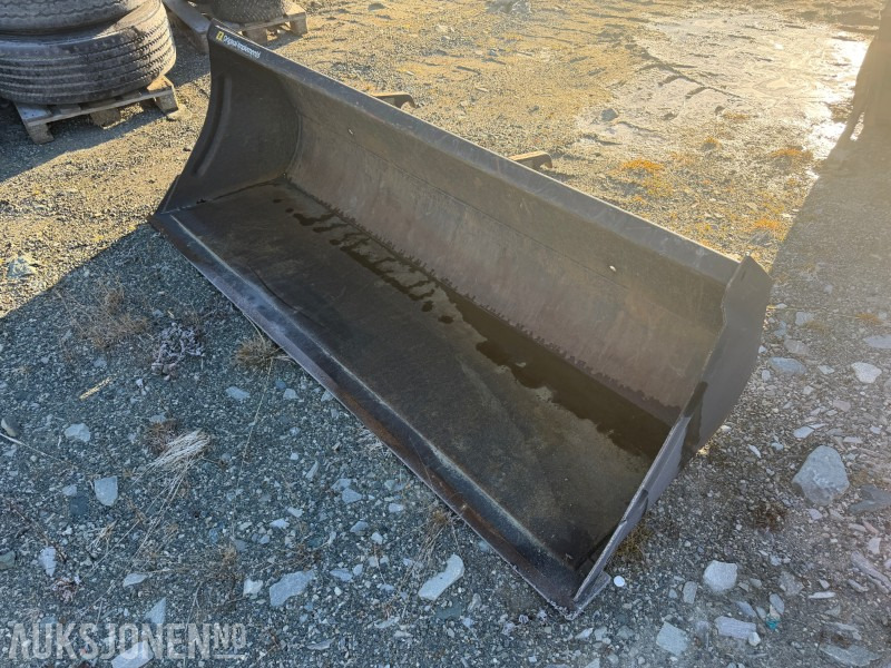 2012 Originale redskaper (ALO) landbruksskuffe – Euro-feste - Agricultural machinery: picture 2 2012 Originale redskaper (ALO) landbruksskuffe – Euro-feste - Agricultural machinery: picture 2