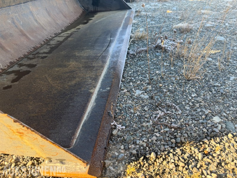 2012 Originale redskaper (ALO) landbruksskuffe – Euro-feste - Agricultural machinery: picture 5 2012 Originale redskaper (ALO) landbruksskuffe – Euro-feste - Agricultural machinery: picture 5