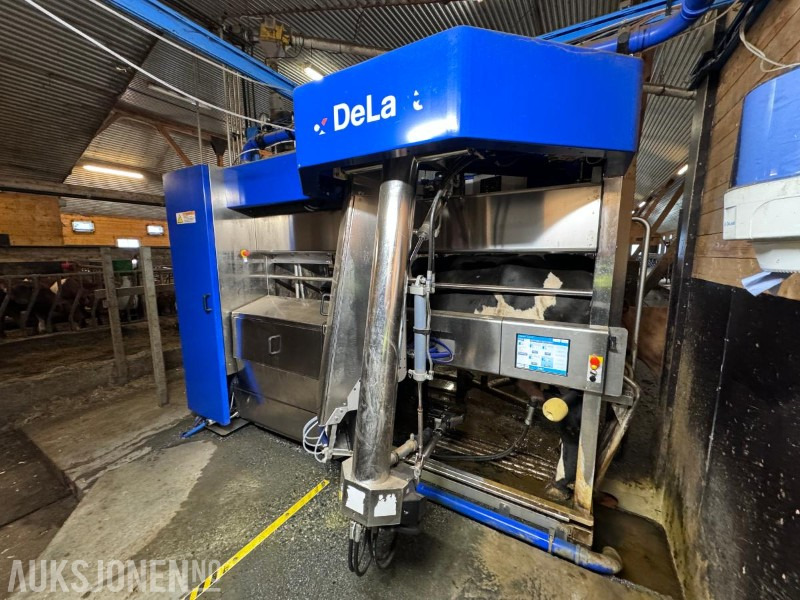 2013 DeLaval VMS melkerobot med 1 kraftfôrstasjon FSC40 - Høyre utgave - Steam - Innredning og grinder foran - Vakuumpumpe - Fortsatt i daglig drift - Agricultural machinery: picture 1 2013 DeLaval VMS melkerobot med 1 kraftfôrstasjon FSC40 - Høyre utgave - Steam - Innredning og grinder foran - Vakuumpumpe - Fortsatt i daglig drift - Agricultural machinery: picture 1