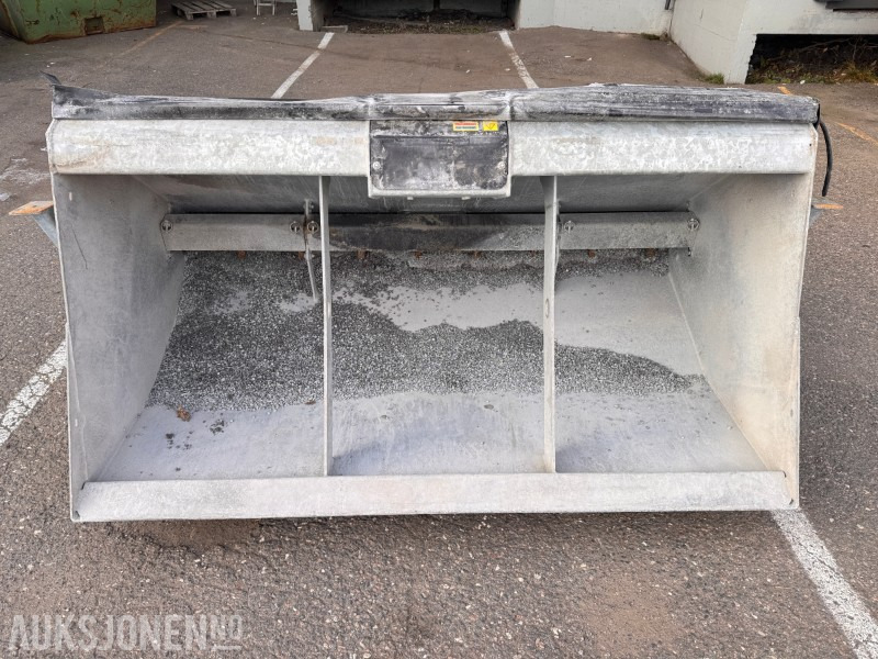 Fransgård STS-1800GA Tallerkenspreder - Agricultural machinery: picture 3 Fransgård STS-1800GA Tallerkenspreder - Agricultural machinery: picture 3