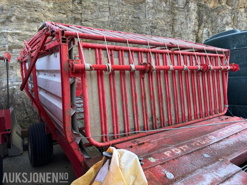 PÖTTINGER TREND 2 LESSEVOGN TIL TRAKTOR - Agricultural machinery: picture 4 PÖTTINGER TREND 2 LESSEVOGN TIL TRAKTOR - Agricultural machinery: picture 4