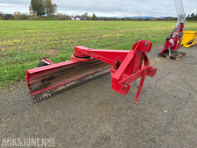 Planeringsskjær til traktor - Agricultural machinery: picture 1 Planeringsskjær til traktor - Agricultural machinery: picture 1