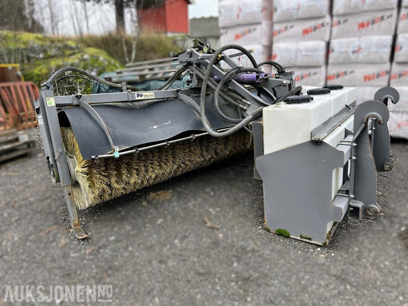 2014 HOLMS SH-3.0 FEIEKOST MED VANNTANKER OG STØVDEMPING - Attachment for Construction machinery: picture 1 2014 HOLMS SH-3.0 FEIEKOST MED VANNTANKER OG STØVDEMPING - Attachment for Construction machinery: picture 1