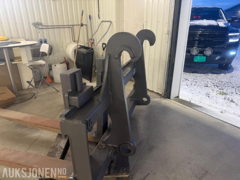 2016 Ufo pallegafler Stort BM feste - Attachment for Construction machinery: picture 4 2016 Ufo pallegafler Stort BM feste - Attachment for Construction machinery: picture 4