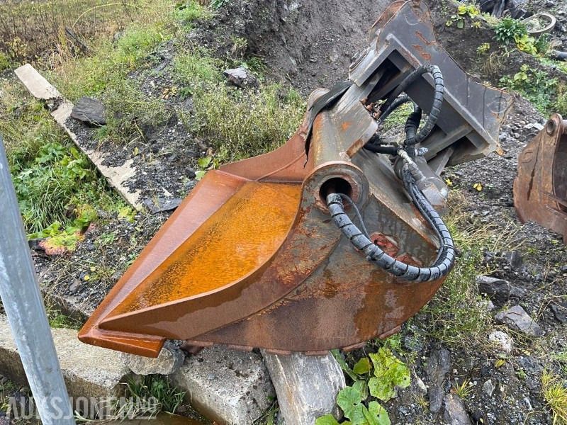 2017 SMP S60 Pusseskuffe med tilt - Attachment for Construction machinery: picture 1 2017 SMP S60 Pusseskuffe med tilt - Attachment for Construction machinery: picture 1