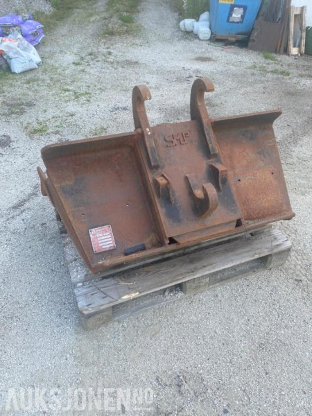 Hymax Fast pusseskuffe med SMP 8-feste - Attachment for Construction machinery: picture 3 Hymax Fast pusseskuffe med SMP 8-feste - Attachment for Construction machinery: picture 3