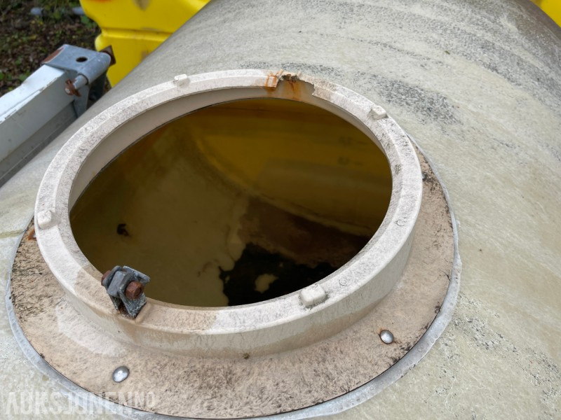 Glassfibertank 5000 Liter - Construction equipment: picture 5 Glassfibertank 5000 Liter - Construction equipment: picture 5