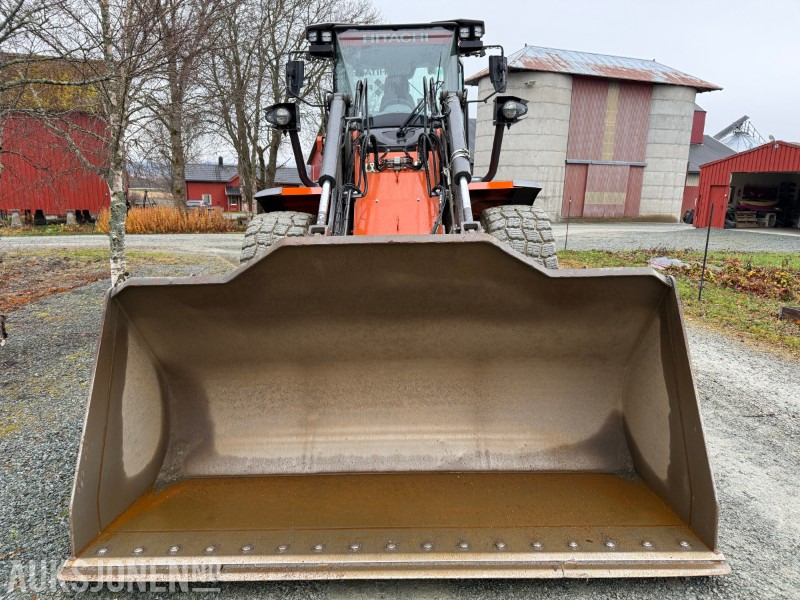 Hitachi ZW 160PL7 LSD - BM120, skuffm/bolton, hydr. gaffler - Excavator: picture 2 Hitachi ZW 160PL7 LSD - BM120, skuffm/bolton, hydr. gaffler - Excavator: picture 2