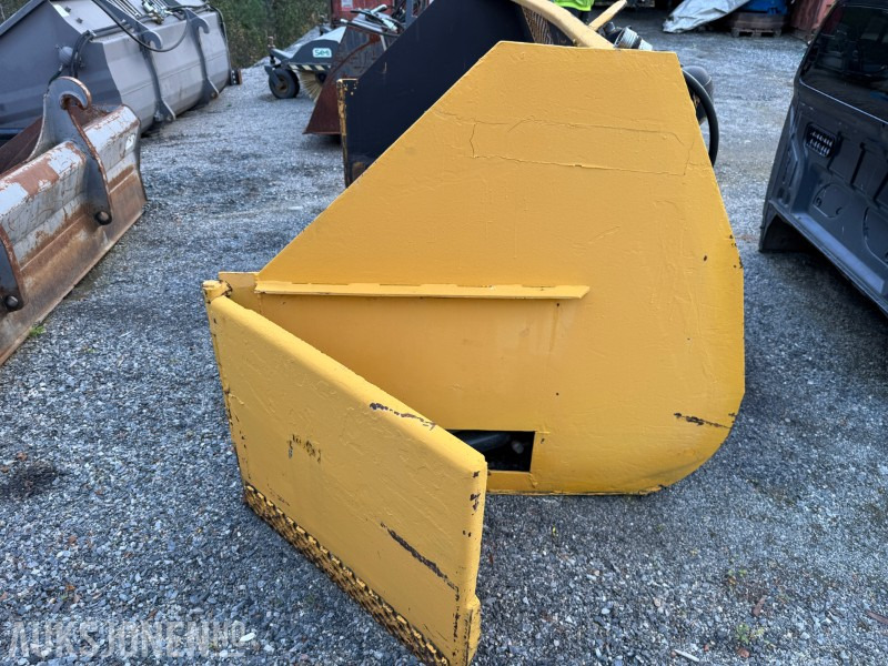 Klappvingeskuffe - BM feste - Loader bucket: picture 3 Klappvingeskuffe - BM feste - Loader bucket: picture 3