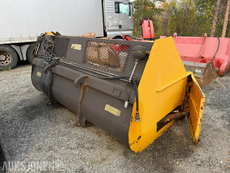 Klappvingeskuffe - BM feste - Loader bucket: picture 1 Klappvingeskuffe - BM feste - Loader bucket: picture 1