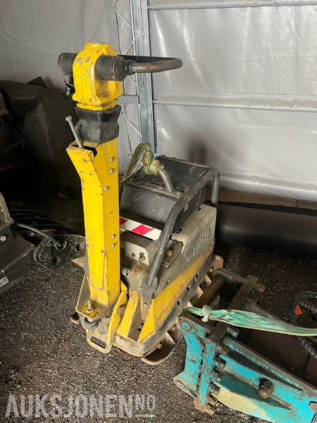 MVA FRI Wacker Neuson Dpu 5545 vibroplate - Roller: picture 1 MVA FRI Wacker Neuson Dpu 5545 vibroplate - Roller: picture 1