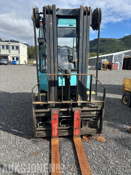 1996 Komatsu FD30T truck diesel - Material handling equipment: picture 3 1996 Komatsu FD30T truck diesel - Material handling equipment: picture 3
