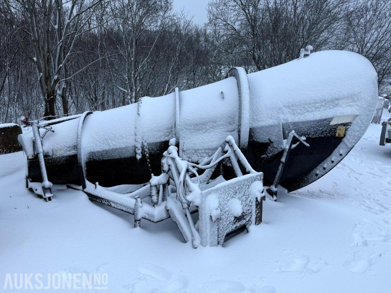 2011 Tellesfdal D3600 Diagonalplog m/ høyt utkast - Truck: picture 4 2011 Tellesfdal D3600 Diagonalplog m/ høyt utkast - Truck: picture 4