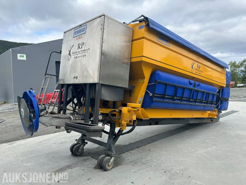 2016 AEBI Schmidt Stratos Fastsandspreder - Truck: picture 1 2016 AEBI Schmidt Stratos Fastsandspreder - Truck: picture 1