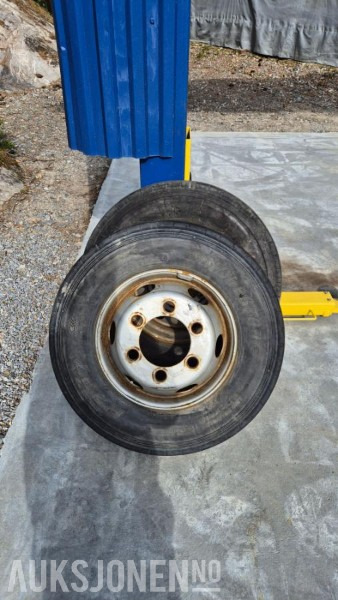 Lastebilhjul 235/75R17.5 - ingen minstepris - Truck: picture 1 Lastebilhjul 235/75R17.5 - ingen minstepris - Truck: picture 1