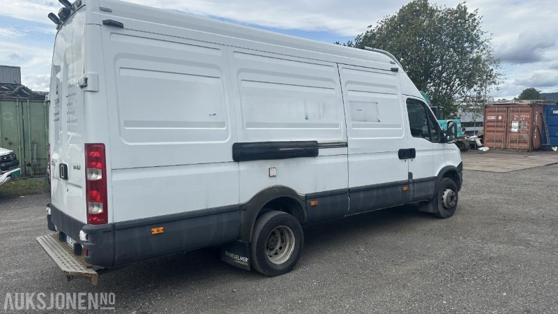 2013 IVECO DAILY 70C17 EEV 3,0 170 HK | DIESELVARMER | ARBEIDSLYS | HENGERFESTE 3500 KG - Utility/ Special vehicle: picture 5 2013 IVECO DAILY 70C17 EEV 3,0 170 HK | DIESELVARMER | ARBEIDSLYS | HENGERFESTE 3500 KG - Utility/ Special vehicle: picture 5