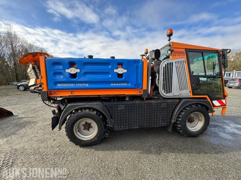 2018 Hansa APZ1003L Redskapsbærer med Bucher Husky 1500 W FS strøer - Utility/ Special vehicle: picture 5 2018 Hansa APZ1003L Redskapsbærer med Bucher Husky 1500 W FS strøer - Utility/ Special vehicle: picture 5