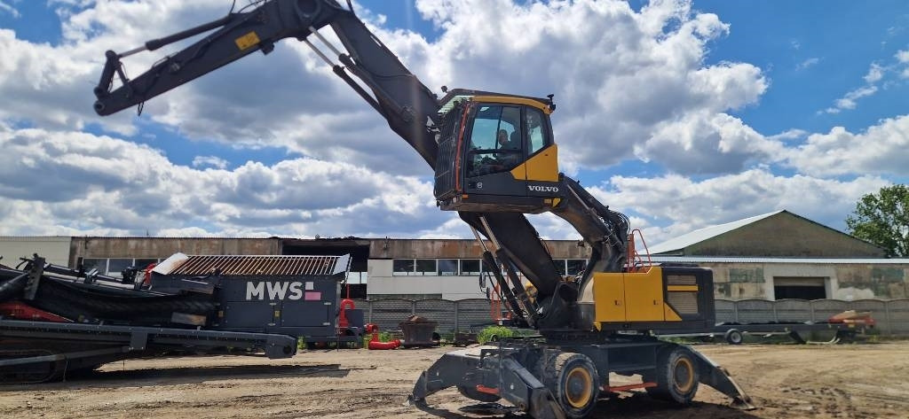 Volvo EW 240 E MH - Waste/ Industry handler: picture 1 Volvo EW 240 E MH - Waste/ Industry handler: picture 1