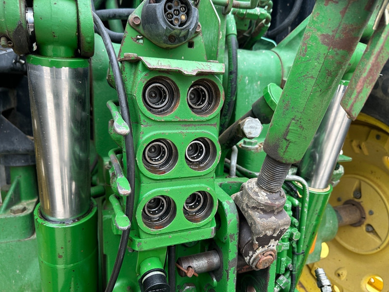 Farm tractor John Deere 7700 PowerQuad - Front linkage: picture 20
