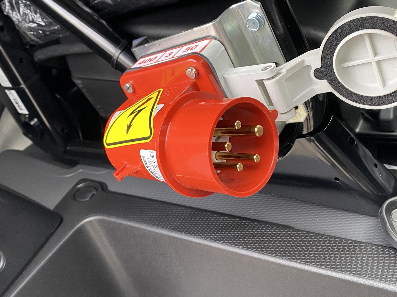 New Refrigerated van FIAT DUCATO L3H2 180PS BASE HEAVY / FRISCHDIENST + XARIOS 300 12-380V + Heizung: picture 17