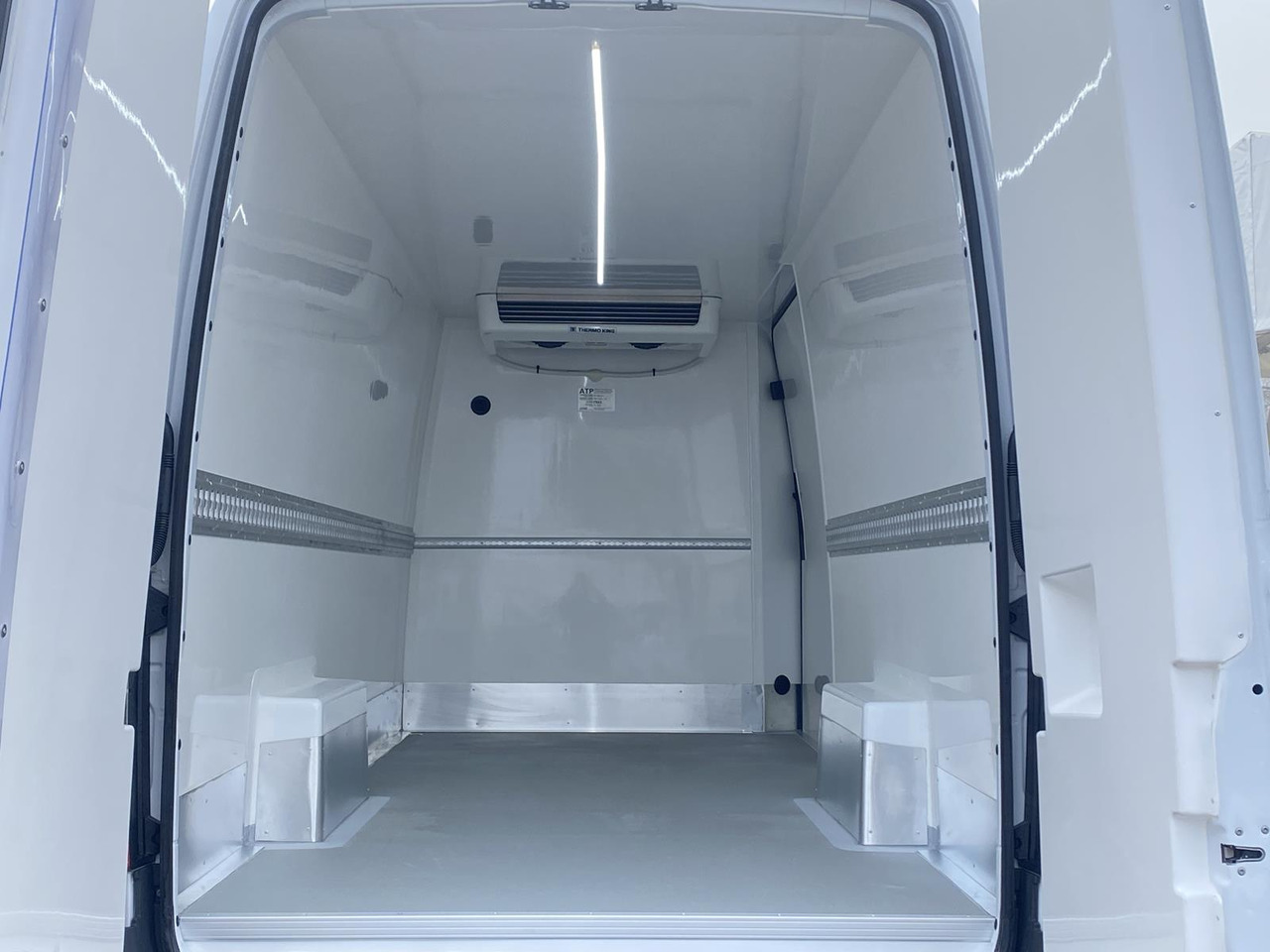 Leasing of MERCEDES-BENZ SPRINTER 317 CDI L4H3 170PS AUTOMATIK FRISCHDIENST + KONVEKTA FK 3022 12-220V MERCEDES-BENZ SPRINTER 317 CDI L4H3 170PS AUTOMATIK FRISCHDIENST + KONVEKTA FK 3022 12-220V: picture 27 Leasing of MERCEDES-BENZ SPRINTER 317 CDI L4H3 170PS AUTOMATIK FRISCHDIENST + KONVEKTA FK 3022 12-220V MERCEDES-BENZ SPRINTER 317 CDI L4H3 170PS AUTOMATIK FRISCHDIENST + KONVEKTA FK 3022 12-220V: picture 27