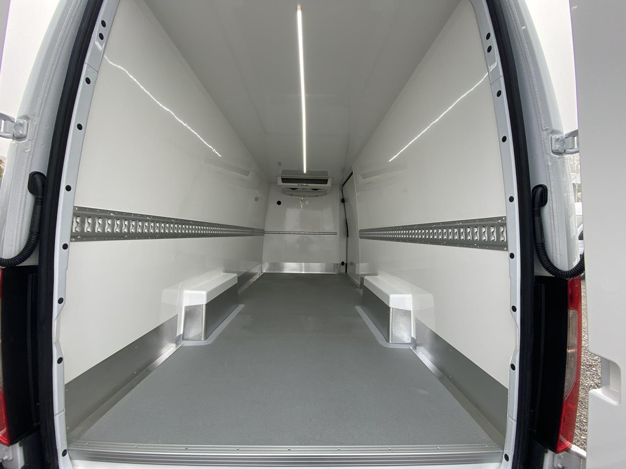 Leasing of MERCEDES-BENZ SPRINTER 317 CDI L4H3 170PS AUTOMATIK FRISCHDIENST + KONVEKTA FK 3022 12-220V MERCEDES-BENZ SPRINTER 317 CDI L4H3 170PS AUTOMATIK FRISCHDIENST + KONVEKTA FK 3022 12-220V: picture 25 Leasing of MERCEDES-BENZ SPRINTER 317 CDI L4H3 170PS AUTOMATIK FRISCHDIENST + KONVEKTA FK 3022 12-220V MERCEDES-BENZ SPRINTER 317 CDI L4H3 170PS AUTOMATIK FRISCHDIENST + KONVEKTA FK 3022 12-220V: picture 25