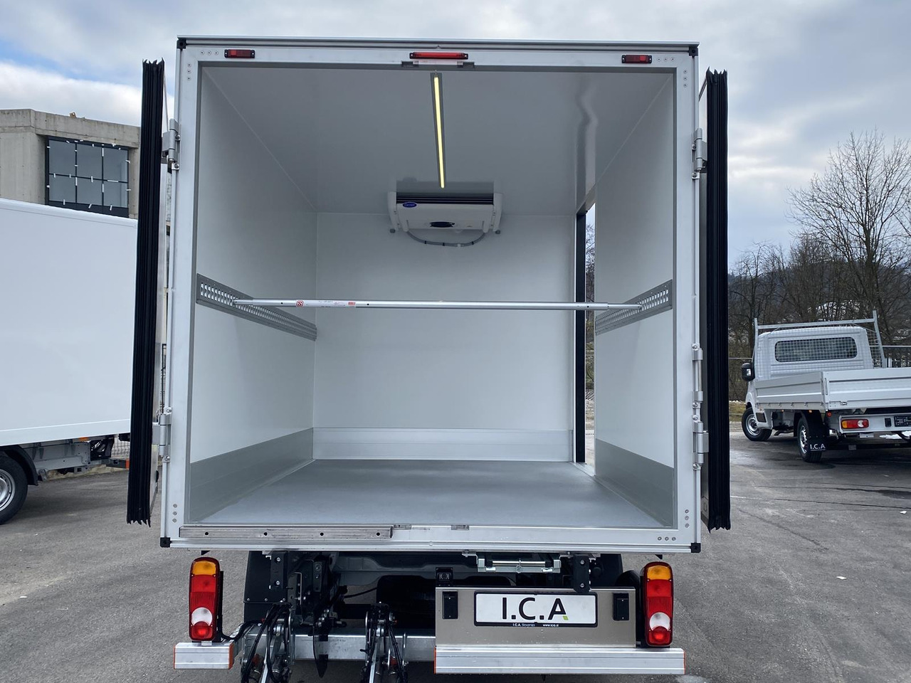 New Refrigerated van OPEL MOVANO 1+6 DOKA 140PS | KÜHLKOFFER + LADERAMPE: picture 47