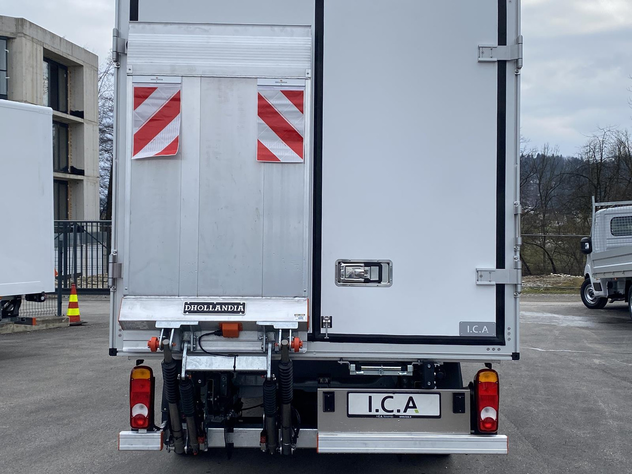 New Refrigerated van OPEL MOVANO 1+6 DOKA 140PS | KÜHLKOFFER + LADERAMPE: picture 16