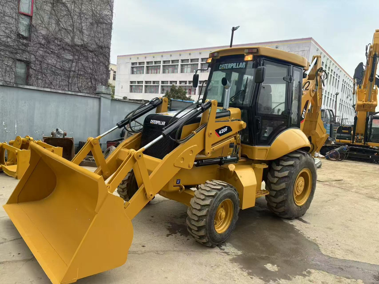 Caterpillar New or Used Backhoe CAT 420 Backhoe Loader CAT420F 420F2 JCB 3CX 4CX - Backhoe loader: picture 2 Caterpillar New or Used Backhoe CAT 420 Backhoe Loader CAT420F 420F2 JCB 3CX 4CX - Backhoe loader: picture 2