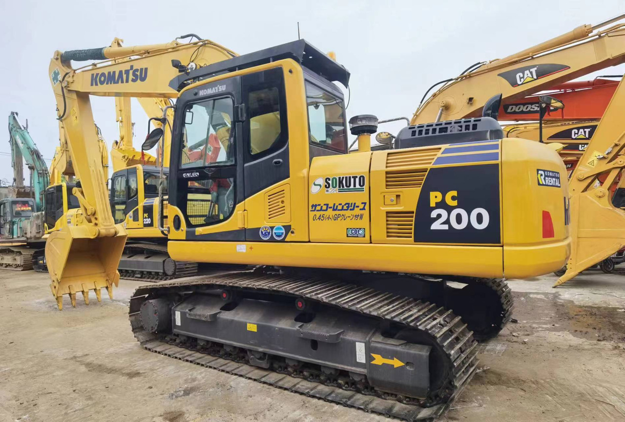 Komatsu PC200 PC210 PC220 Used Excavator Crawler Hydraulic High Quality Secondhand Excavator for Sale - Crawler excavator: picture 2 Komatsu PC200 PC210 PC220 Used Excavator Crawler Hydraulic High Quality Secondhand Excavator for Sale - Crawler excavator: picture 2