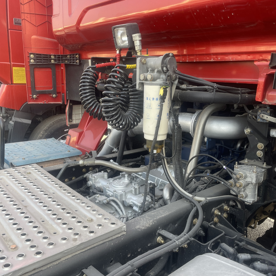 Tractor unit Shacman New or Used Truck Head Tractor Head Tipper Head: picture 6