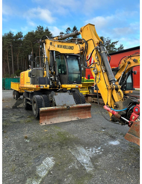 New Holland WE170B ** solo 2.543 horas, Rototilt** - Wheel excavator: picture 2 New Holland WE170B ** solo 2.543 horas, Rototilt** - Wheel excavator: picture 2