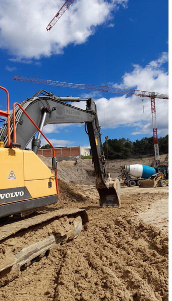 Volvo EC220EL - Crawler excavator: picture 4 Volvo EC220EL - Crawler excavator: picture 4