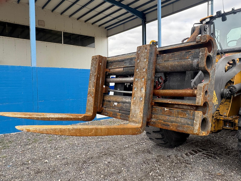 Volvo L70H - Wheel loader: picture 5 Volvo L70H - Wheel loader: picture 5