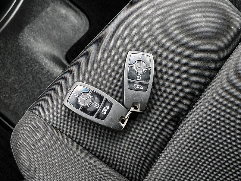 Panel van Mercedes-Benz Sprinter 316 2.2 CDI L2H2 3500KG trekhaak 2x schuifdeur Inrichting Luchtgeveerde stoel Navigatie: picture 12 Panel van Mercedes-Benz Sprinter 316 2.2 CDI L2H2 3500KG trekhaak 2x schuifdeur Inrichting Luchtgeveerde stoel Navigatie: picture 12