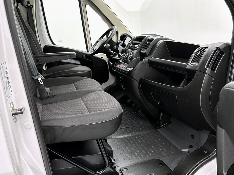 Box van Opel Movano 2.2D 140pk Bakwagen met Laadklep Cruise Control Meubelbak Airco: picture 17