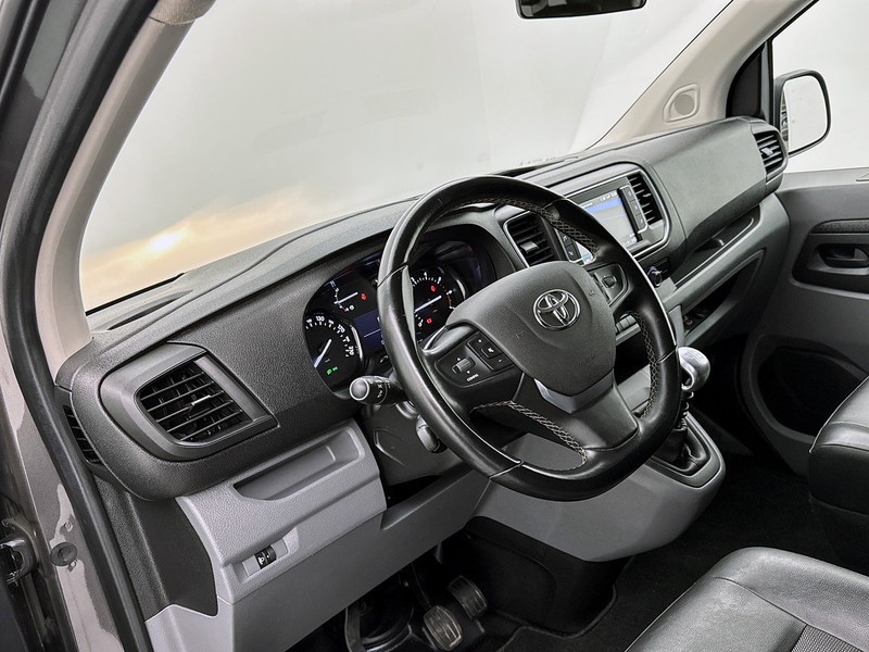 Toyota ProAce Worker 2.0 D-4D Navigator Marge (btw-vrij) Navigatie Trekhaak Camera Betimmering - Small van: picture 5 Toyota ProAce Worker 2.0 D-4D Navigator Marge (btw-vrij) Navigatie Trekhaak Camera Betimmering - Small van: picture 5