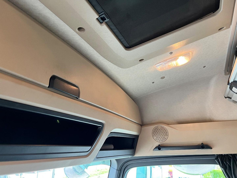 Curtainsider truck Mercedes-Benz Actros 2745 6x2 bakwagen Schuifzeilen/ Volume: picture 19 Curtainsider truck Mercedes-Benz Actros 2745 6x2 bakwagen Schuifzeilen/ Volume: picture 19