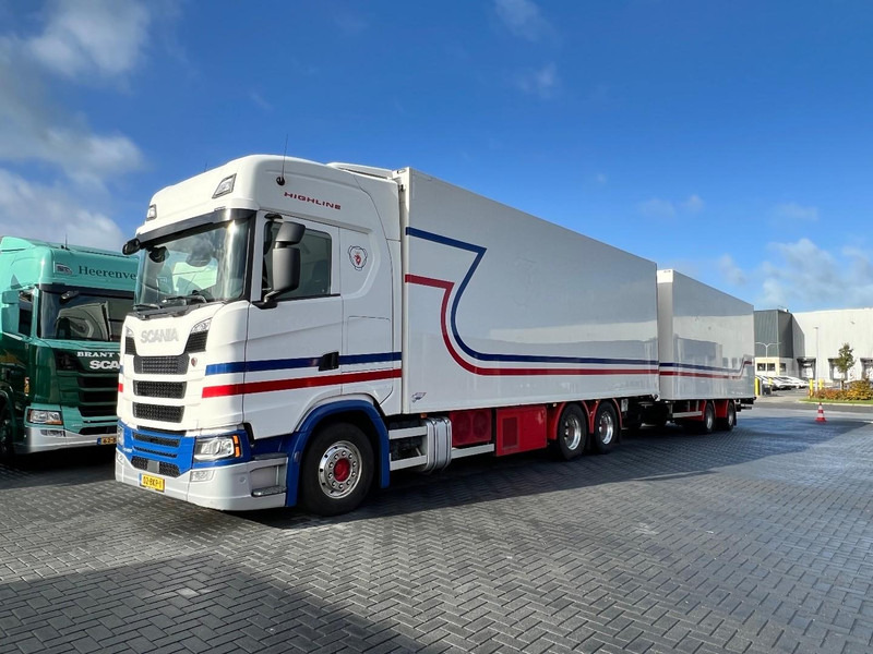 Scania S450 NGT 6x2 Koelwagen S450 / Retarder - Refrigerator truck: picture 1 Scania S450 NGT 6x2 Koelwagen S450 / Retarder - Refrigerator truck: picture 1