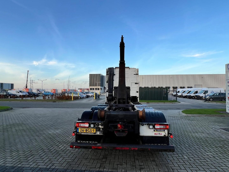 Volvo FH 500 8x2 Haakarm VDL Hooklift 21.000kg / Tridem - Hook lift truck: picture 4 Volvo FH 500 8x2 Haakarm VDL Hooklift 21.000kg / Tridem - Hook lift truck: picture 4