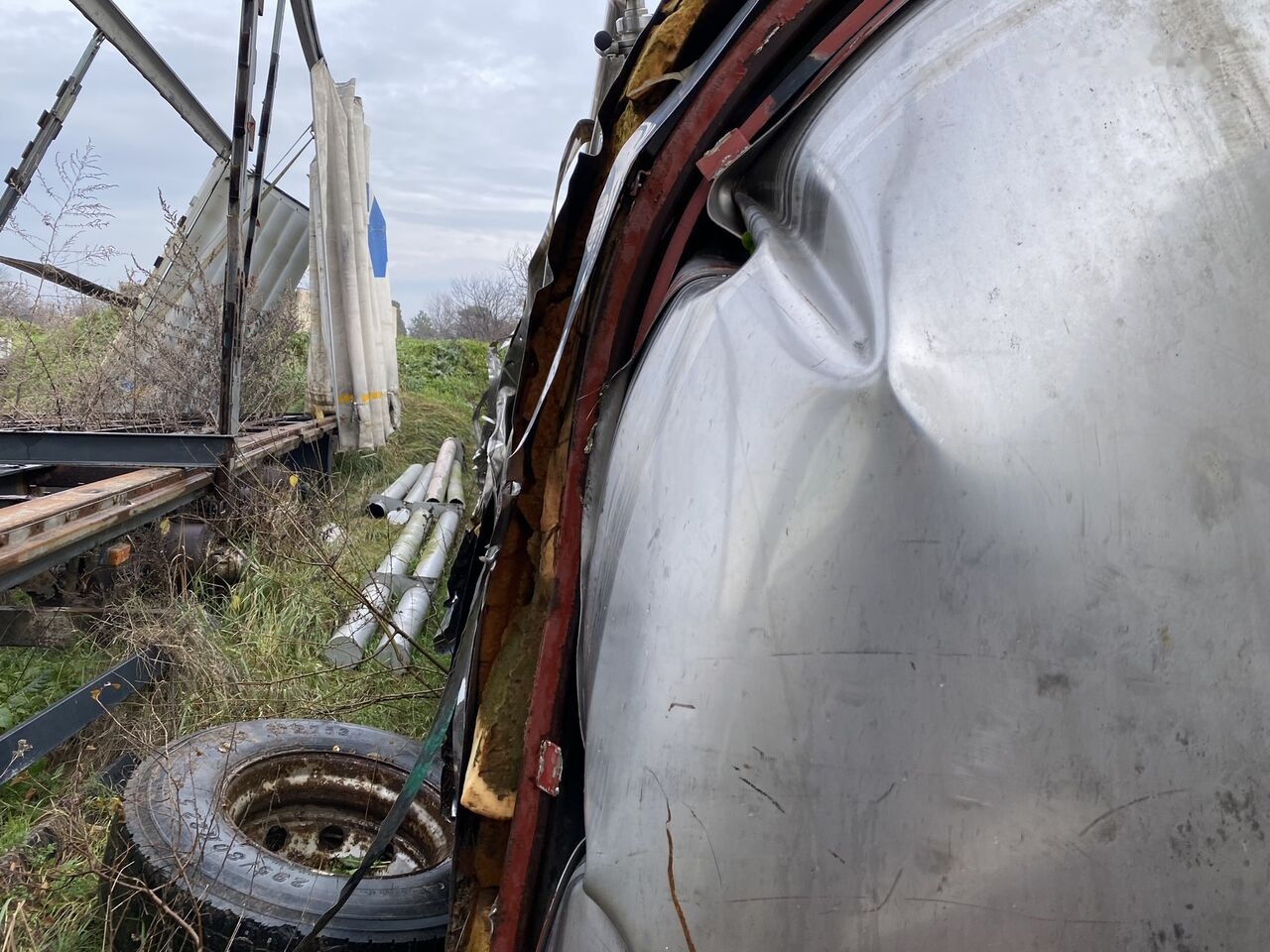 Tank container for transportation of food Magyar REZERVOR CISTERNA INOX ALIMENTAR in stare buna: picture 7