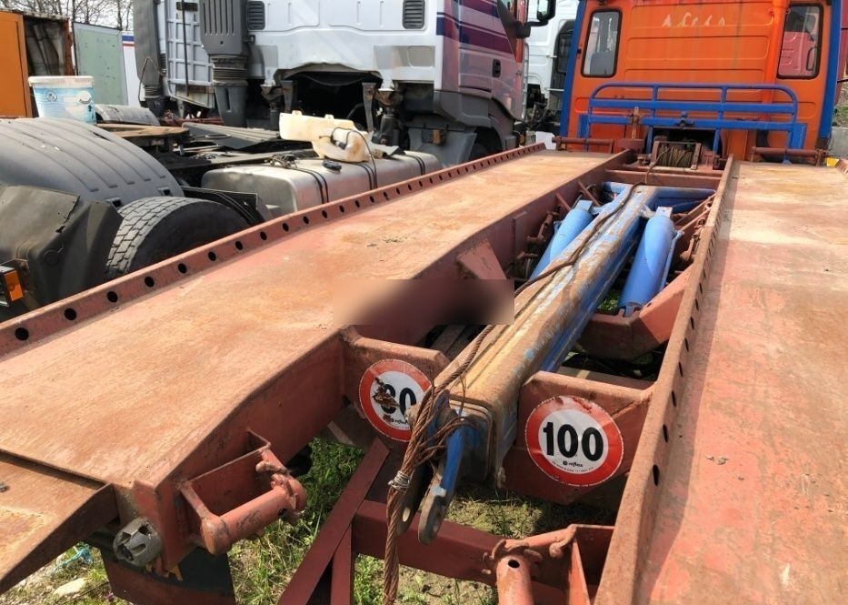 Tow truck Platforma transport masini cu troliu , rampe extensibile carlig: picture 7 Tow truck Platforma transport masini cu troliu , rampe extensibile carlig: picture 7