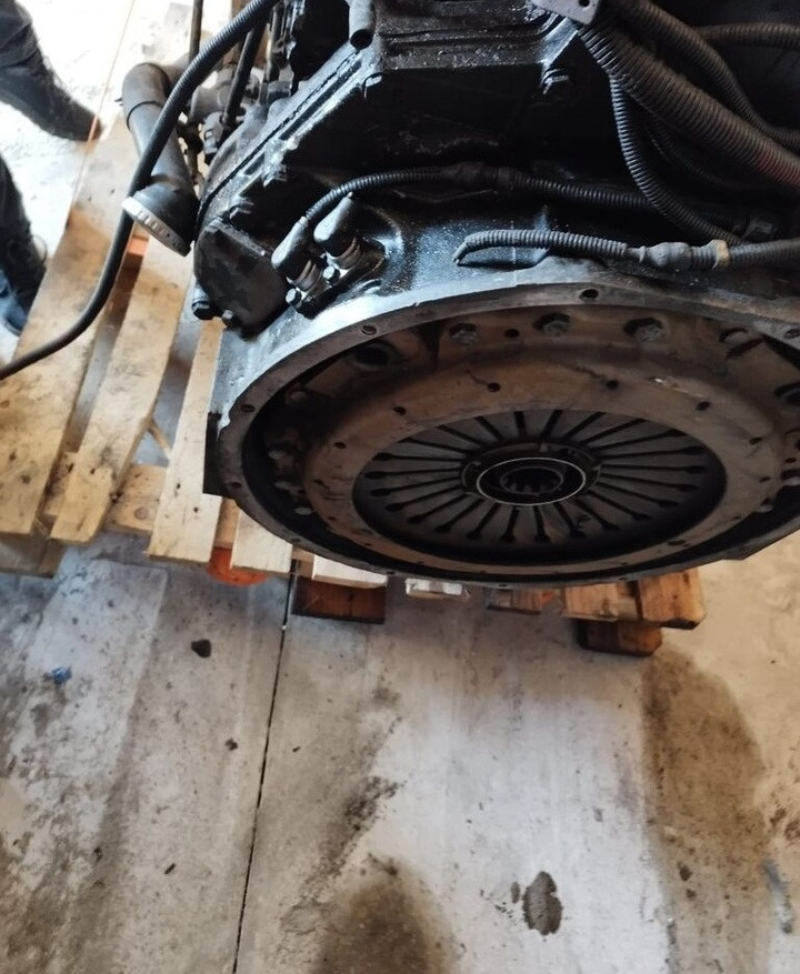 MAN D2876LF02 MAN F2000 - Engine for Truck: picture 2 MAN D2876LF02 MAN F2000 - Engine for Truck: picture 2