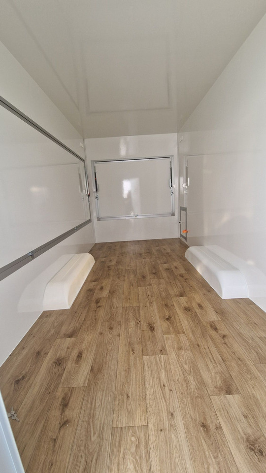 Przyczepa Gastronomiczna Handlowa FoodTruck - Vending trailer: picture 5 Przyczepa Gastronomiczna Handlowa FoodTruck - Vending trailer: picture 5