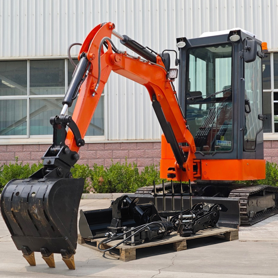 LEZUM Mini Excavator CE Certification Kubota Engine(Factory Outlet) Mini Pelle Minibagger Minikoparka Miniexcavadora - Mini excavator: picture 2 LEZUM Mini Excavator CE Certification Kubota Engine(Factory Outlet) Mini Pelle Minibagger Minikoparka Miniexcavadora - Mini excavator: picture 2