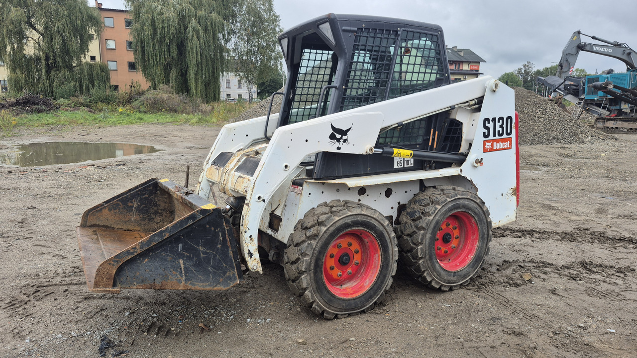BOBCAT S130 - Skid steer loader: picture 1 BOBCAT S130 - Skid steer loader: picture 1