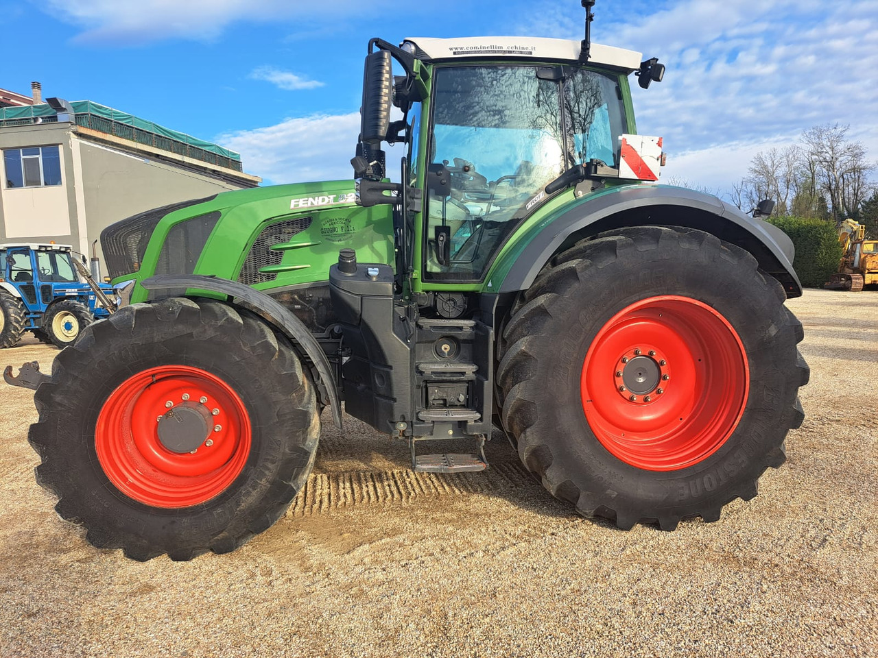 FENDT 828 - Farm tractor: picture 1 FENDT 828 - Farm tractor: picture 1