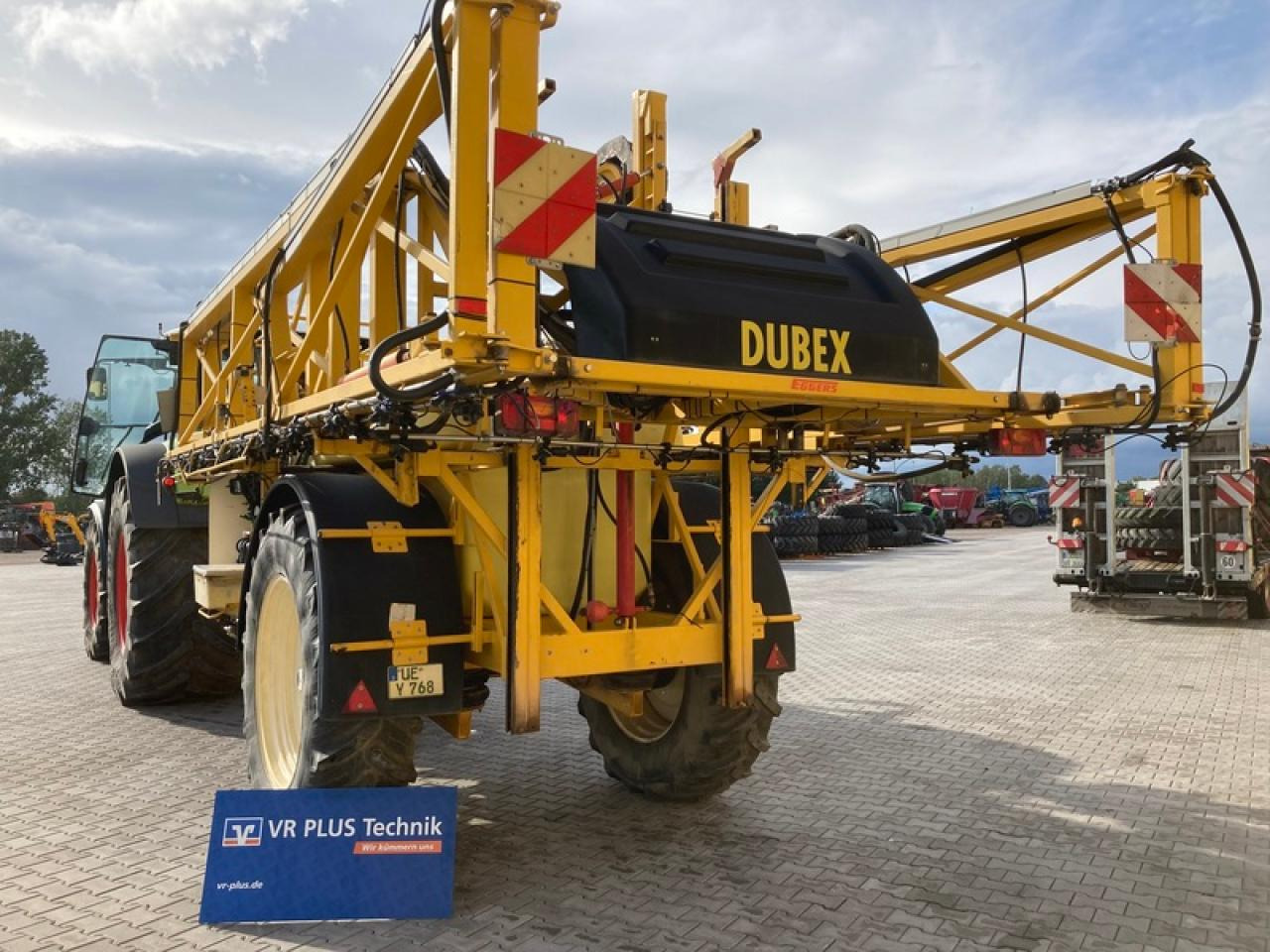 DUBEX MENTOR 9804 - Trailed sprayer: picture 3 DUBEX MENTOR 9804 - Trailed sprayer: picture 3