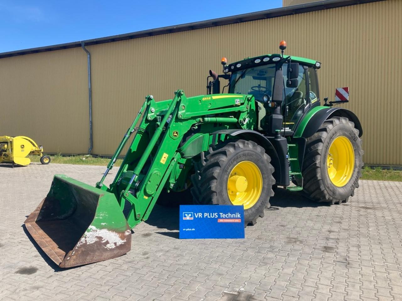 John Deere 6230 R AUTOPOWER SF1 - Farm tractor: picture 1 John Deere 6230 R AUTOPOWER SF1 - Farm tractor: picture 1